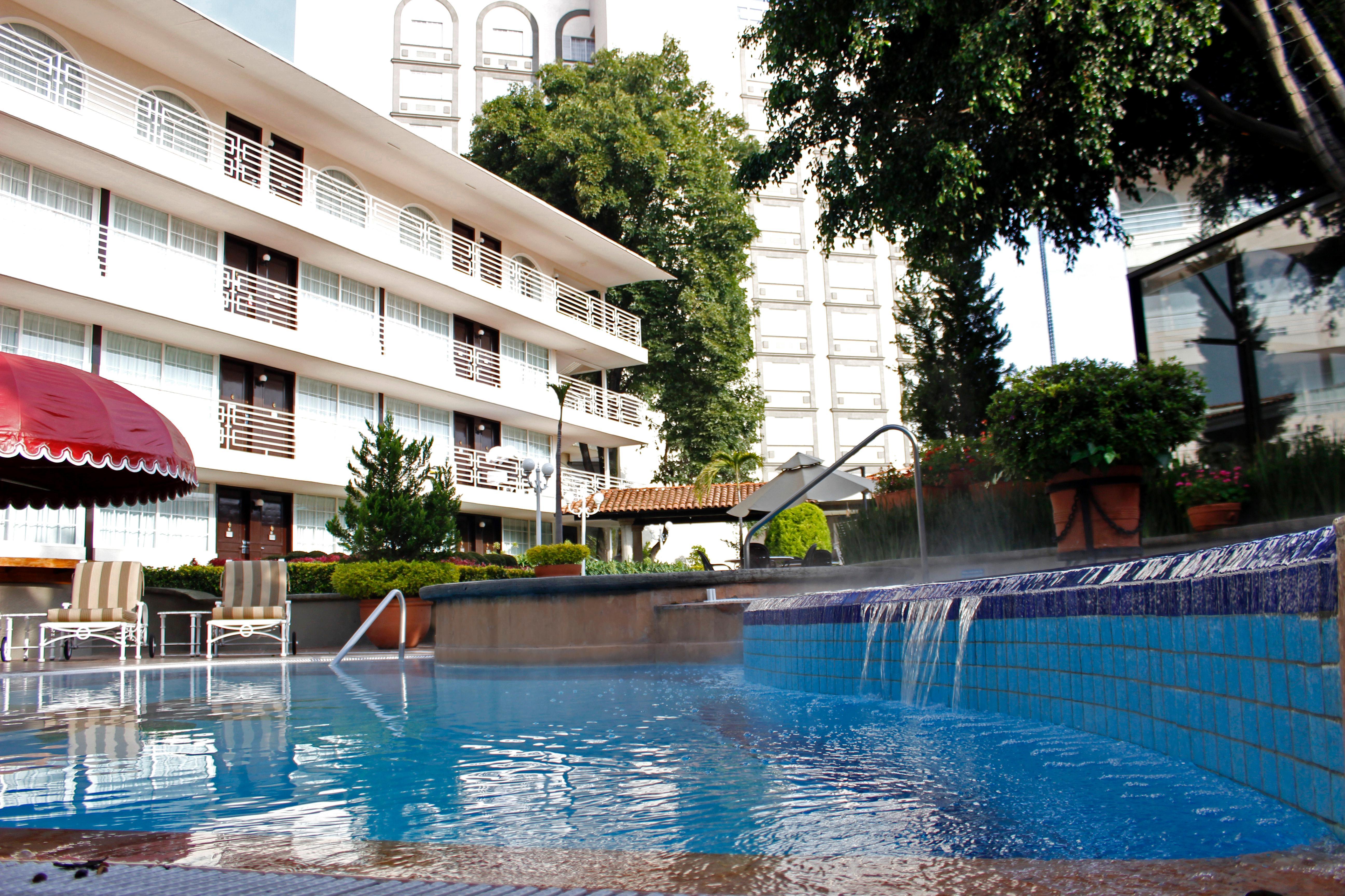 Krystal Satelite Maria Barbara Tlalnepantla (Morelos) Exterior foto Hotel's pool