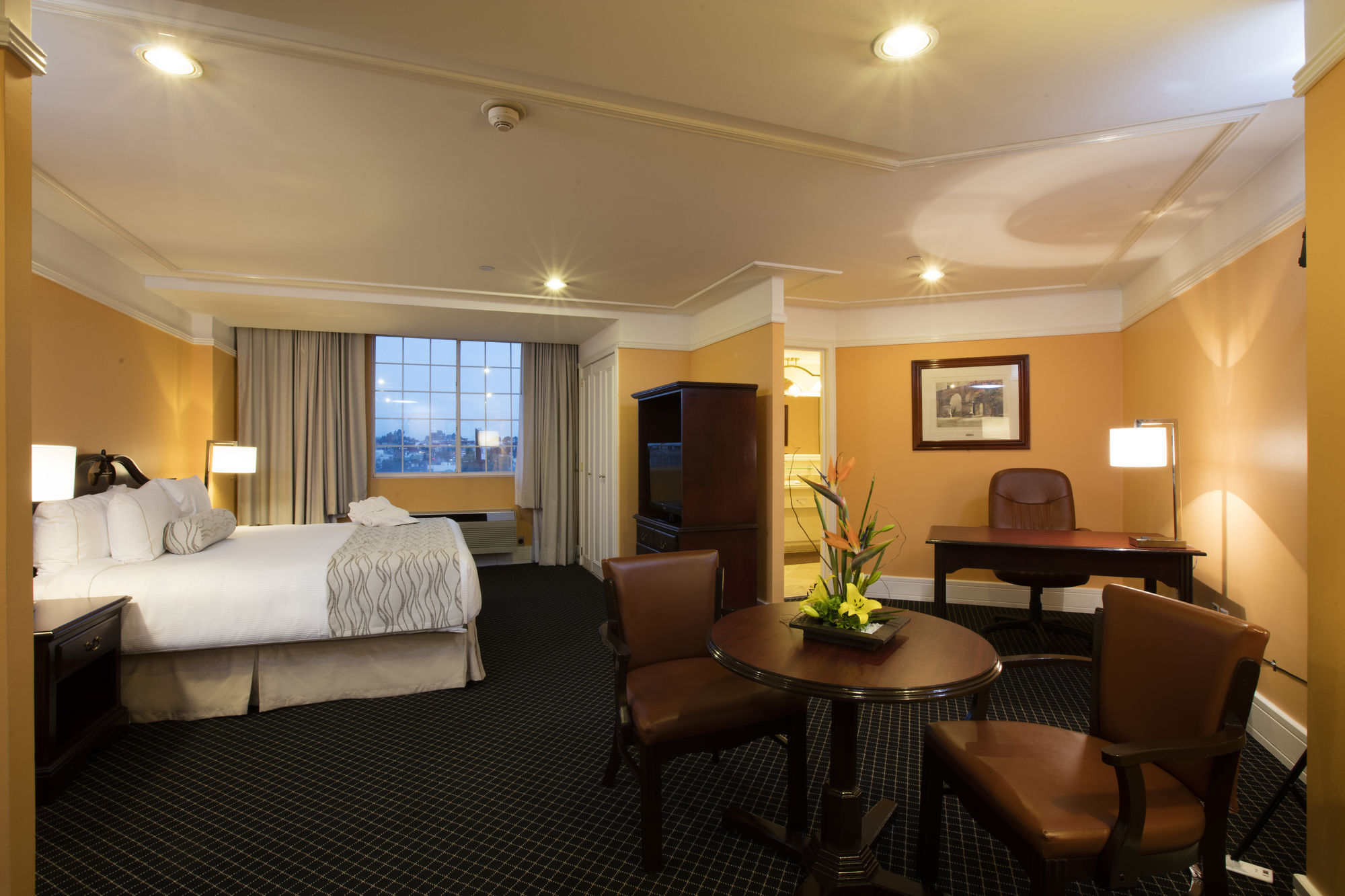 Krystal Satelite Maria Barbara Tlalnepantla (Morelos) Exterior foto A room at the Hotel Commonwealth